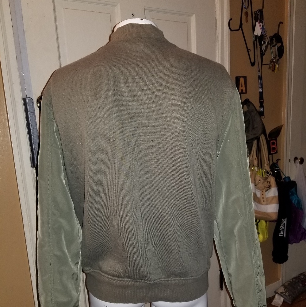 Divided jacket - Picture 3 of 6